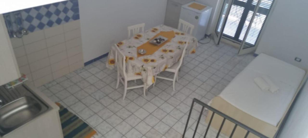 Brigida'S Apartments Ýpsos Eksteriør billede